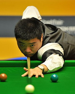 记者：拜仁对霍村前锋阿斯拉尼兴趣愈发明确，已开始相关接触