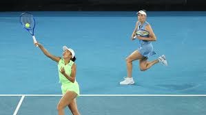 日本队强势晋级八强